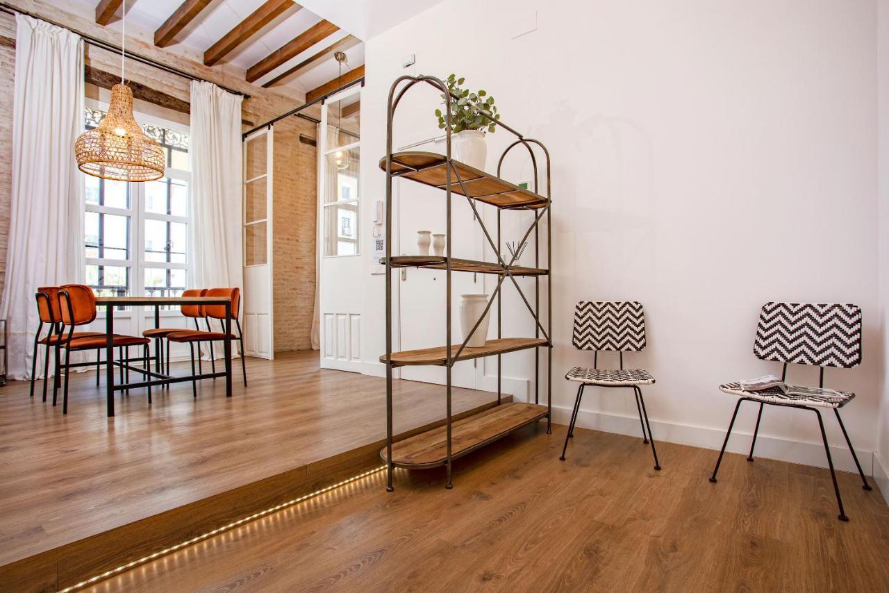 Genteel Home Almirante Lobo Sevilla Exterior foto